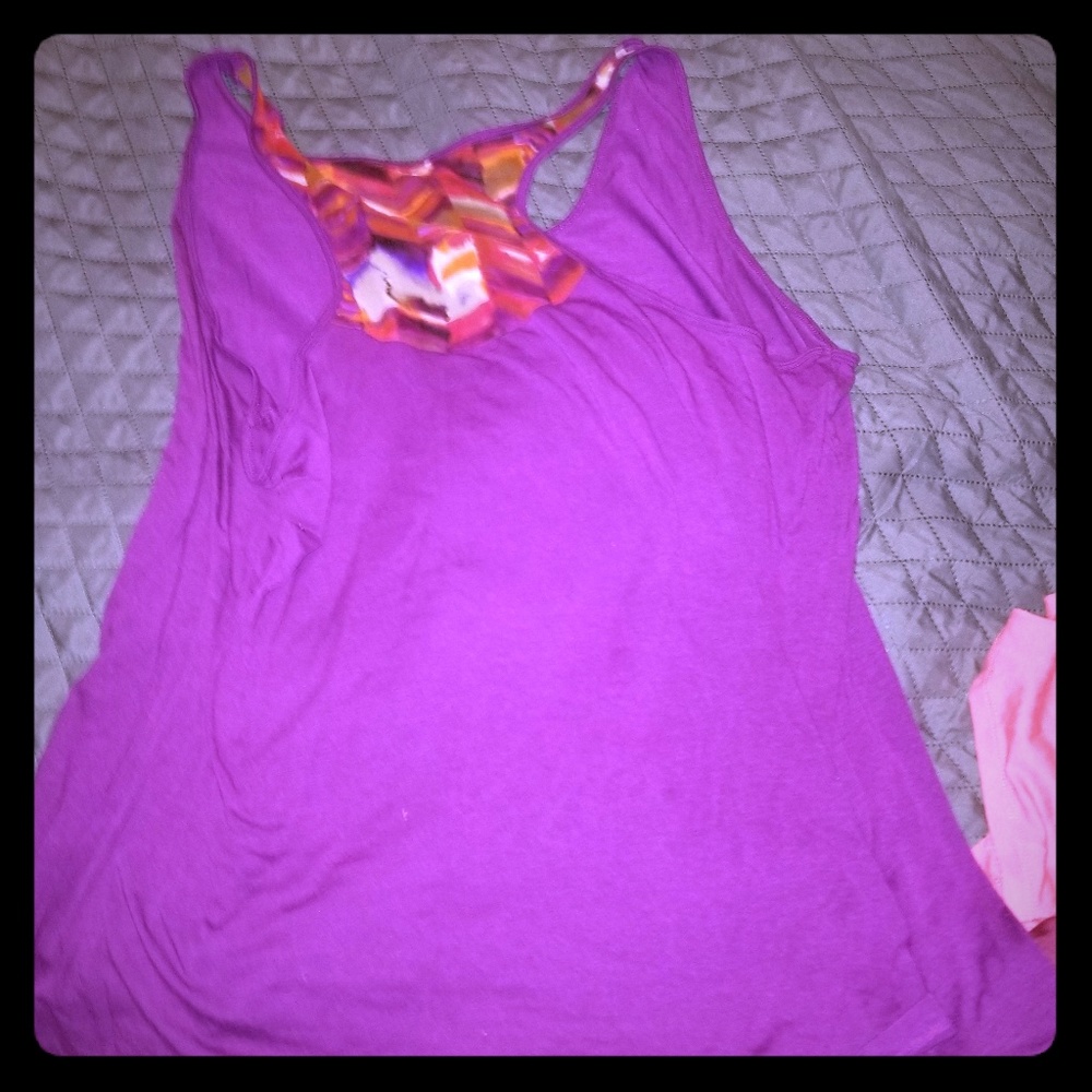 Razor back tank